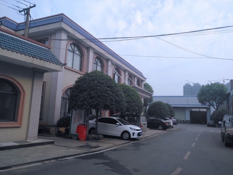 廠房設(shè)備